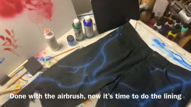 HOW TO PAINT DENIM JEANS LIGHTNING (and airbrush) || STEPHAN 300 смотреть онлайн