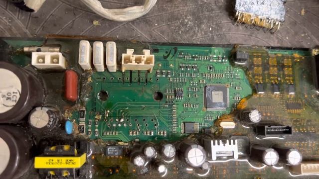 СМА Samsung DC92-01777 с инверторным приводом ,дергает мотор. Замена драйвера IPM