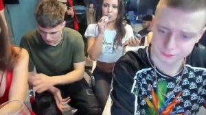 MELLSTROY / МЕЛСТРОЙ Баба Голова 4 февраля 2021, Фелиция влюбилась. Тверк от жопастых