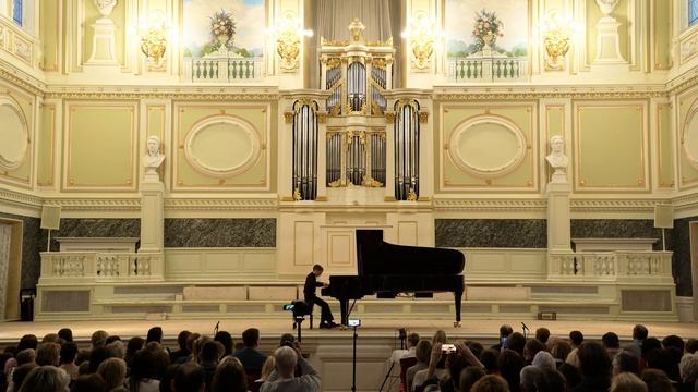 С.Слонимский Романтический вальс - Роман Василенко смотреть онлайн