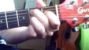 Под лаской плюшевого пледа (Жестокий романс) Аккорды на гитаре.