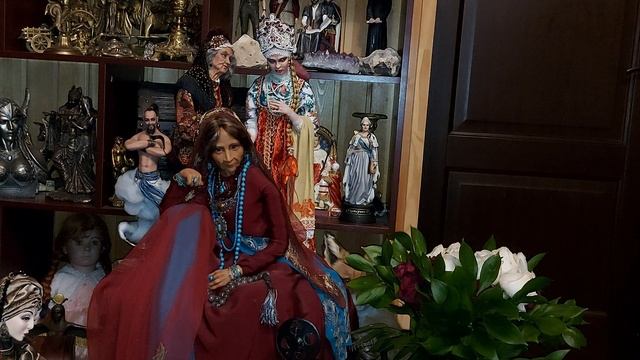 КАК ЖЕ МНЕ УЙТИ В ДРУГУЮ СТРАНУ???…. смотреть онлайн