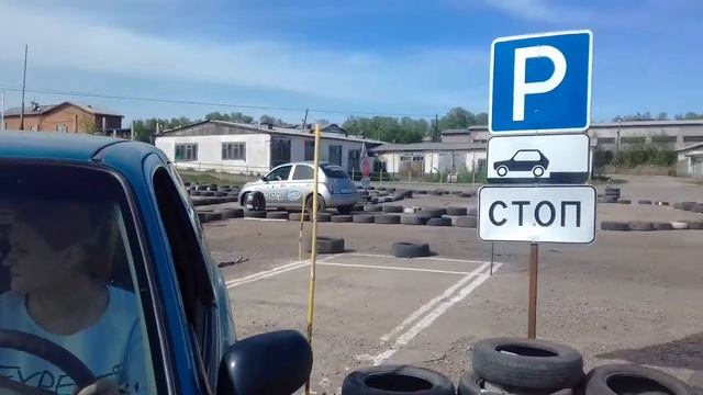 Учебное видео. Заезд в гараж (бокс) задним ходом. смотреть онлайн