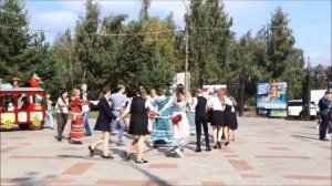 Хороводный флешмоб в Нижнем Новгороде Сормовский парк