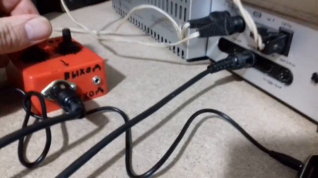 Безопасное подключение мобильного телефона на любой вход усилителя и магнитофона. Идея - супер!