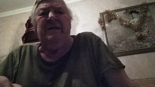 18 декабря 2023 г.есть серпмолотлопата другой работы не знаю,уберите в сарай грабли я заклинаю! смотреть онлайн