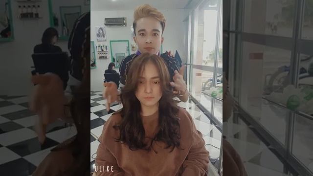 Sóng thần salon Hiếu KBi