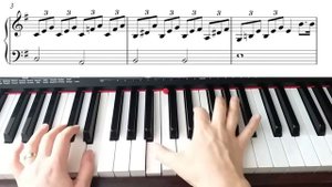 "Moonlight sonata" Very Easy Version - How to play (Лунная Соната-Очень Простая Версия-Как играть)