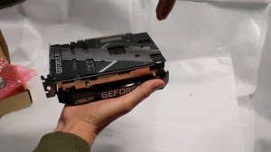 Распаковка Asus GeForce RTX 3050 8192MB