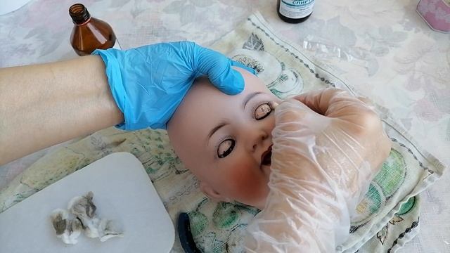 Головомойка Очищение фарфоровой головы перед реставрацией