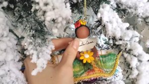 Моя коллекция ёлочных игрушек из Диснейленда, фабрики "Ариель" и другие. Часть 1