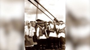 Самые загадочные народы в мире: матриархат у мусульман, украинские горцы и светловолосые пакистанцы