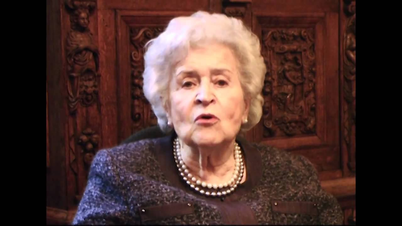Ирина Антонова о выставке «Диор: под знаком искусства»