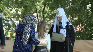 Патриарх Кирилл посетил традиционный детский праздник в Переделкино
