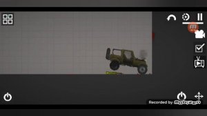 Как взять в руку оружие в Melon Playground.