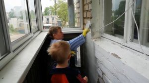 Ремонт в хрущевке женщинами. Балкон.Штукатурка стен. 2 день.