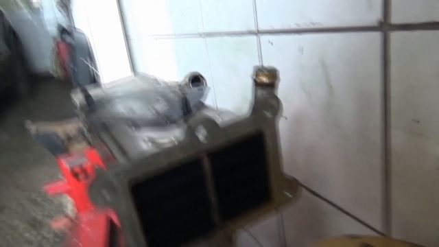 MERCEDES-BENZ W 212 замена заслонки MERCEDES-BENZ W 212 damper replacement.mp4 смотреть онлайн