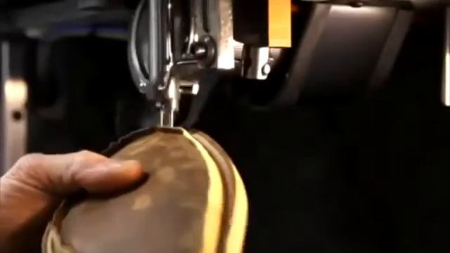 The Making of the Gucci Loafers смотреть онлайн