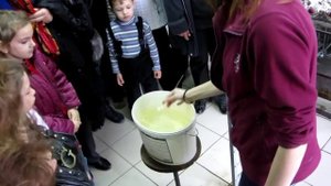 Серебрение ёлочных игрушек.