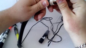 Защита для провода наушников