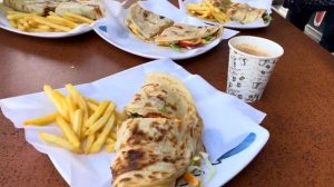 UAE. Deira. Dubai. Уличная еда в Дубай, район Дейра.