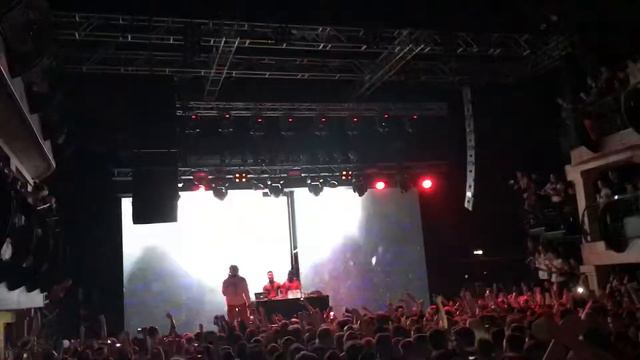 Xxxtentacion - Look at me ( Концерт Denzel Curry 25.11.2018) смотреть онлайн