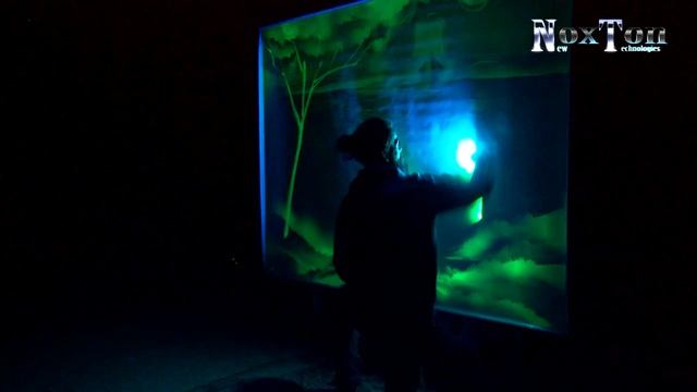 Картина светом. Как работает светящаяся оракал пленка Нокстон смотреть онлайн