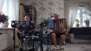 Повесил свой сюртук