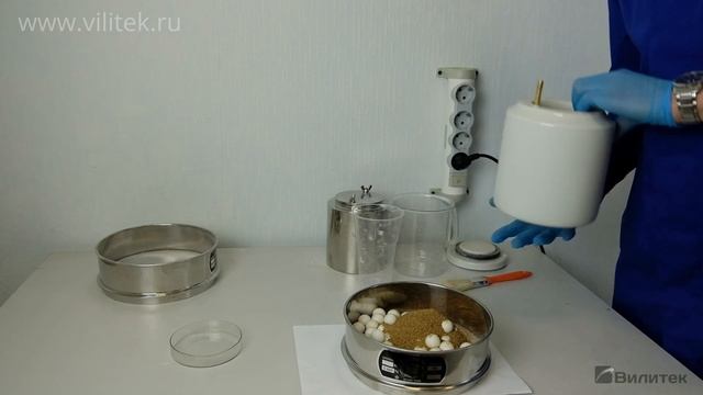 Лабораторная шаровая мельница BMU-100 от компании Вилитек. Наша самая популярная шаровая мельница!