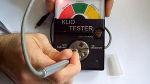 Тестирование бриллианта и муассанита.