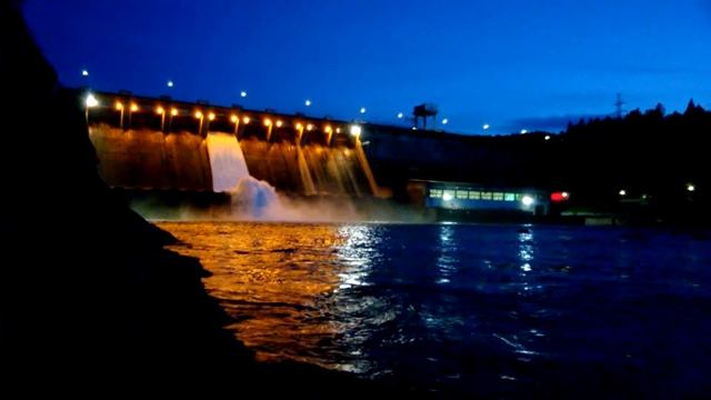Декоративная подсветка на Мамаканской ГЭС смотреть онлайн