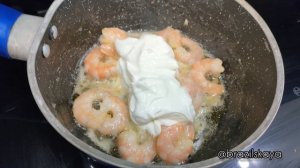 Креветки в сметанном соусе. Очень вкусно!!!  #рецепт