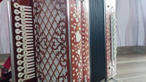 Любительская гармонь, си мажор