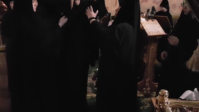 "Благословляются свещы сия..." смотреть онлайн