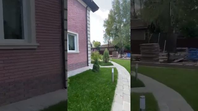 Небольшой обзор дома.