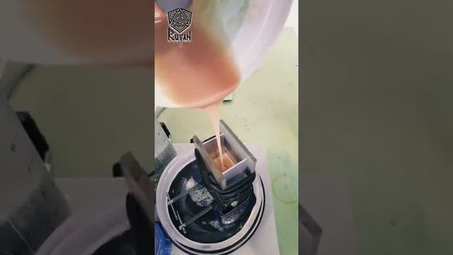 Процесс изготовления пресс-формы с восковой мастер-модели.Двухкомпонентный 