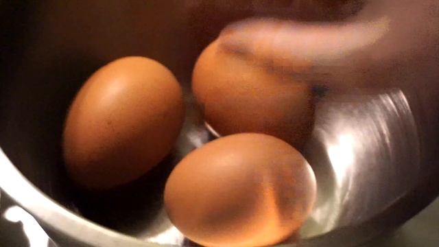 САЛАТА С КИНОА И БЯЛА РИБА от менюто на Happy | Quinoa salad with white fish inspired by Happy смотреть онлайн