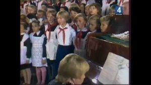 Песня бекетовка на пианино  Играет на фортепиано Александра Пахмутова