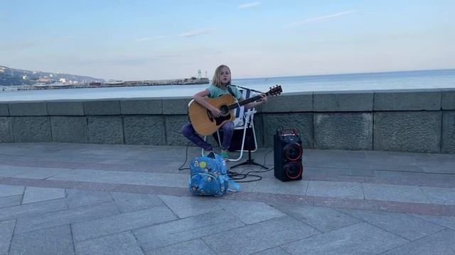 Гуляем по Ялте присоединяйтесь скорей. Июнь 2022 Ялта теплый вечер, центральная набережная.