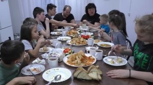 МУКБАНГ.  Рассольник.  Голубцы