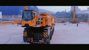 XCMG Mega Power - XCMG Windflex No.3 XCA1800 All-Terrain Crane.mp4