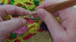 Ажурная вазочка связанна из ниток для мочалки. Часть 2-я.