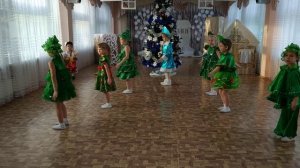 Новогодний утренник детский танец "Ёлка современная"