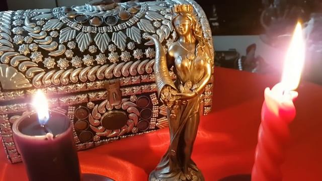 ИСПОЛЬЗУЙ ТОЛПУ СЕБЕ ВО БЛАГО. ВЕДЬМИНА ИЗБА ▶️ ИНГА ХОСРОЕВА.