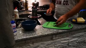 Устрицы в сырно-чесночном соусе в духовке