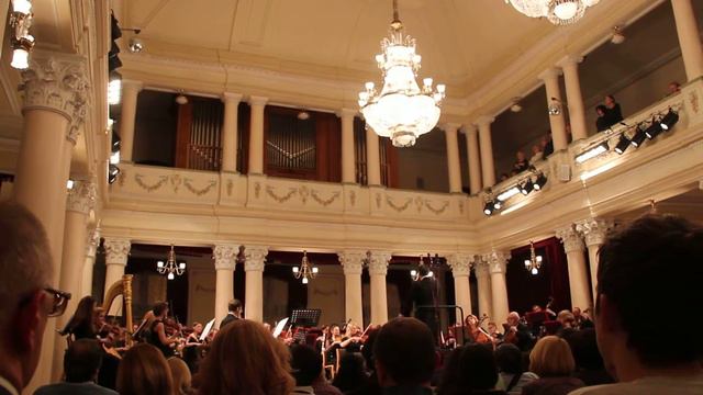 Академічний симфонічний оркестр Національної філармонії України. Диригент Рікардо Касеро. Іспанія. смотреть онлайн