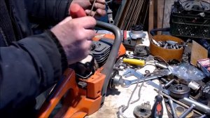 Хускварна-142! Подача масла на шину за два подхода!)