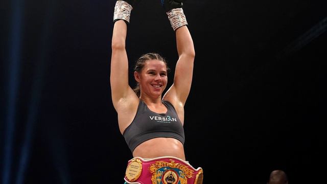 Why Claressa Shields & Savannah Marshall HATE Each Other.. смотреть онлайн