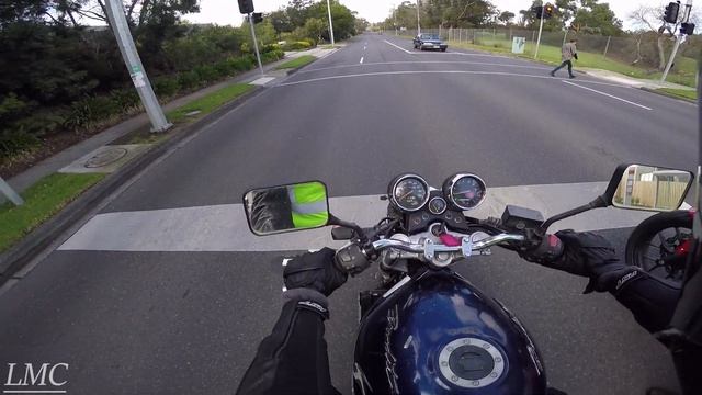 LMC 003 - Killing a Suzuki Bandit 250 смотреть онлайн