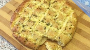 Чесночно - сырный хлеб на закваске